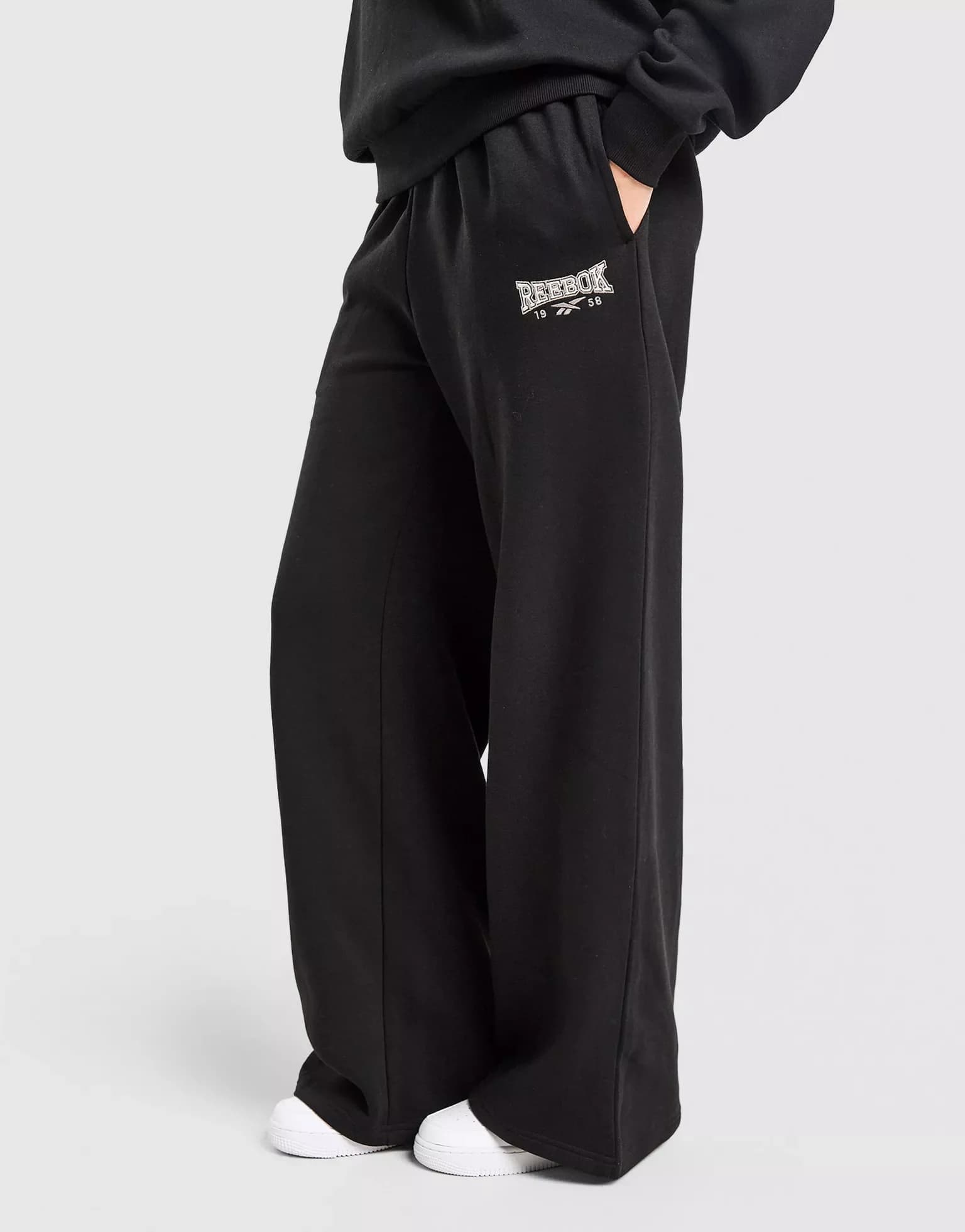 Reebok Identity Small Logo Fleece Wide Leg sweatpants